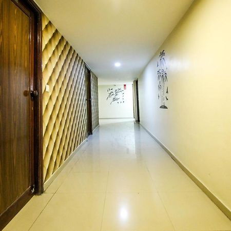 Hotel Seven 阿穆达巴 外观 照片